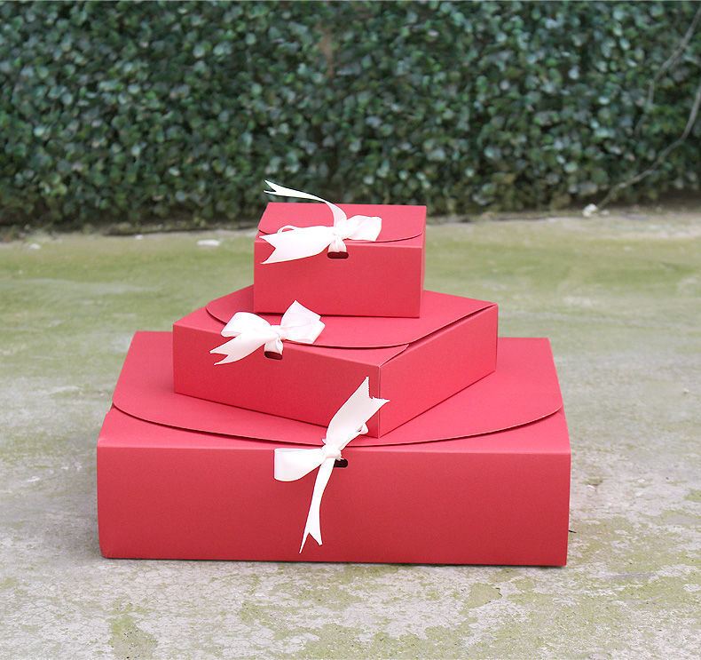 Elegant Boxes Red Square | for Sweaters, High Heel shoes and Jewelry